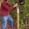Clavadora de postes Iberfence IBF-107 MAX con motor Honda GX50 - vista frontal